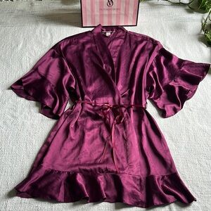 Victoria's Secret Purple Satin Kimono Robe M/L   M/G